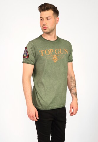 TOP GUN Shirt '20213001 ' ' in Grün: predná strana