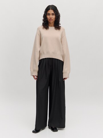 EDITED Sweater 'Haukea' in Beige