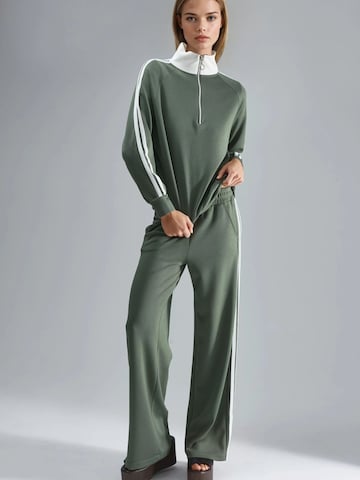 Tuta da jogging di Hiccup in verde: frontale