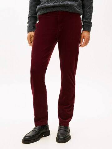 Regular Pantalon chino 'Denton' TOMMY HILFIGER en rouge : devant