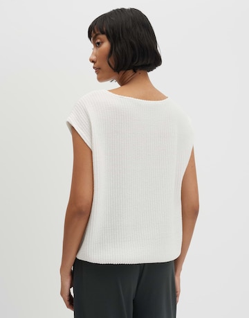 Someday Sweatshirt 'Uphia' in Weiß