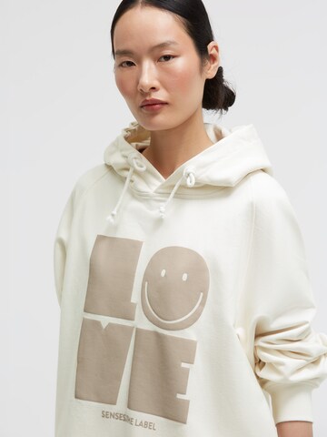 SENSES.THE LABEL Sweatshirt in White