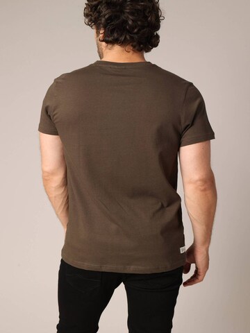 Deeluxe T-Shirt 'BEBEAR' in Grün