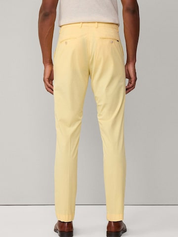 Hackett London Slim fit Chino trousers 'Kensington' in Yellow