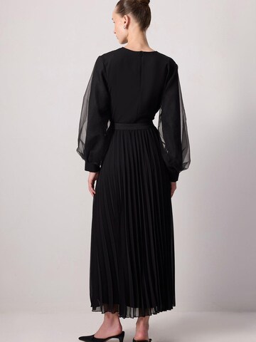 Jupe 'Pleated Chiffon Skirt' Touché Privé en noir