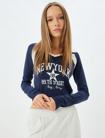 Koton Shirt in Blauw: voorkant