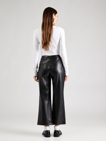 COMMA Flared Trousers in Black