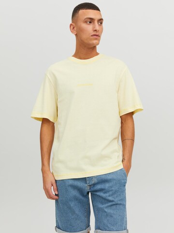 JACK & JONES قميص بلون أصفر: الأمام