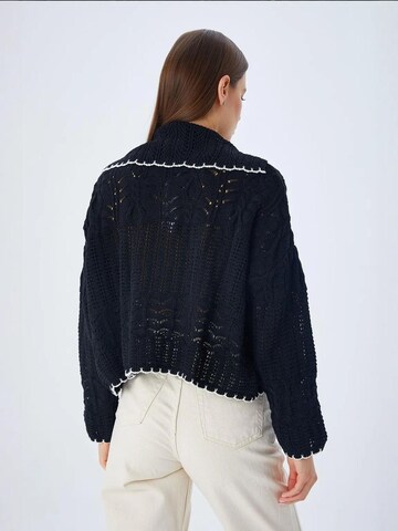 MixRay Knit cardigan in Black