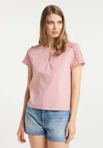 Usha Shirt in Pink: front