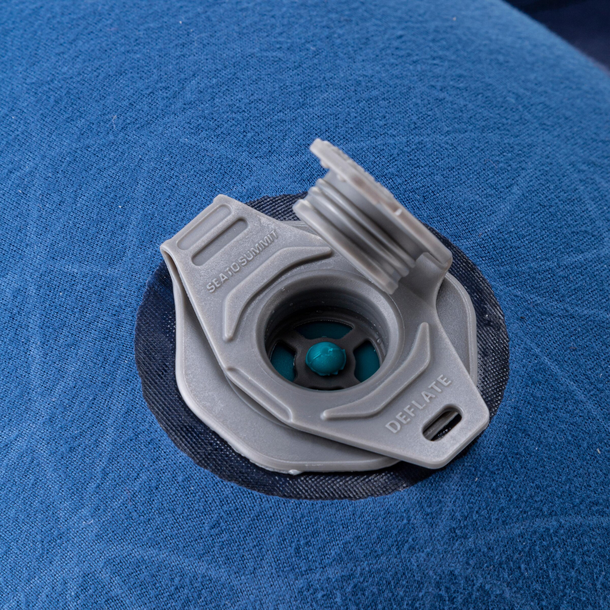 SEA TO SUMMIT Reisekissen 'Aeros' in Blau