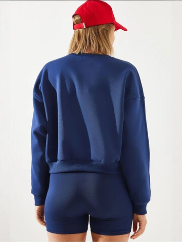 Felpa di Bianco Lucci in blu