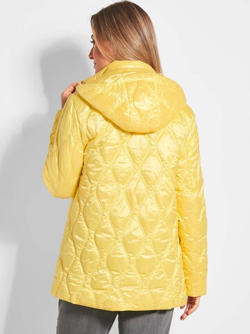 Goldner Jacke in Gelb