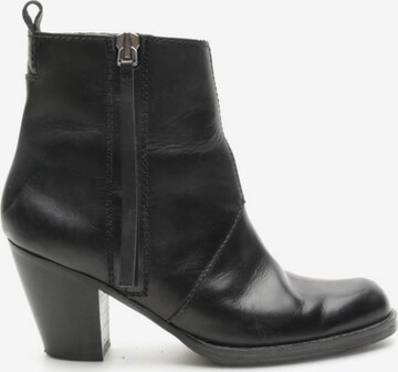 Acne Dress Boots in 39 in Black: front