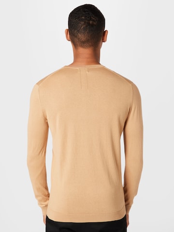 NOWADAYS Sweter w kolorze beżowy