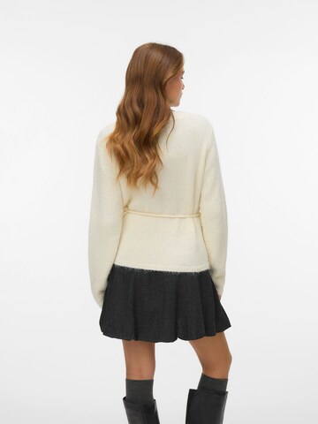 Cardigan 'VMSorrento' VERO MODA en blanc