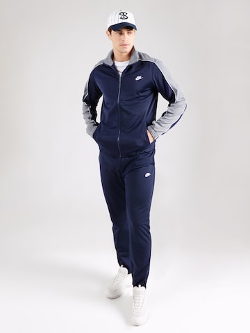 Nike Sportswear Regularen Trenirka za tek 'CLUB' | modra barva: sprednja stran