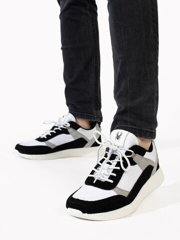 Sneaker bassa di Spyder in nero: frontale