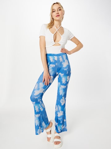 évasé Pantalon Nasty Gal en bleu