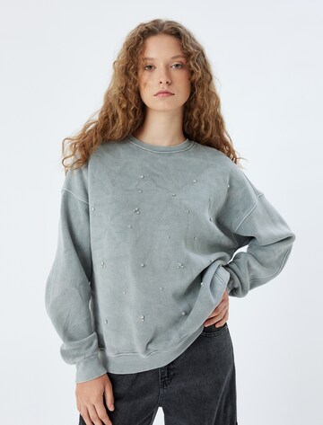Koton Sweatshirt in Green: front