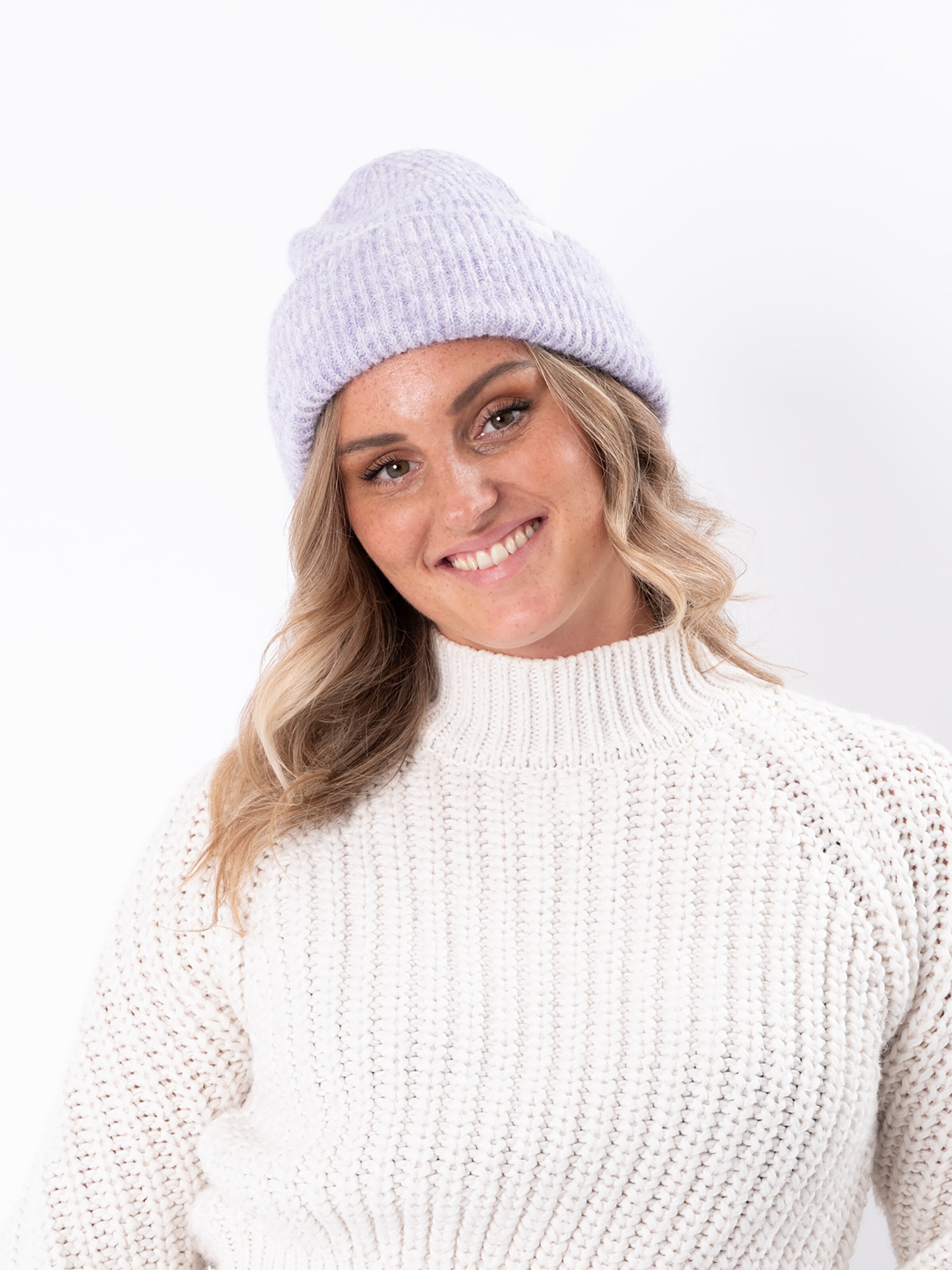 Occulto Beanie 'Emma' in Purple: front