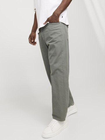 JACK & JONES Regular Trousers in Green