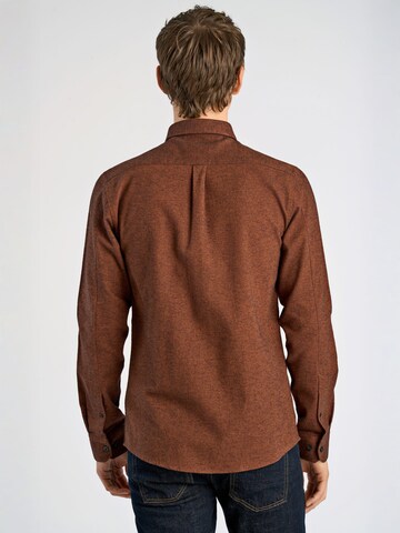 Coupe regular Chemise Lindbergh en marron