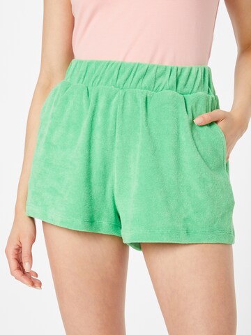 NA-KD Regular Broek 'Josefine' in Groen