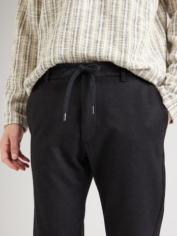 regular Pantaloni di QS in nero