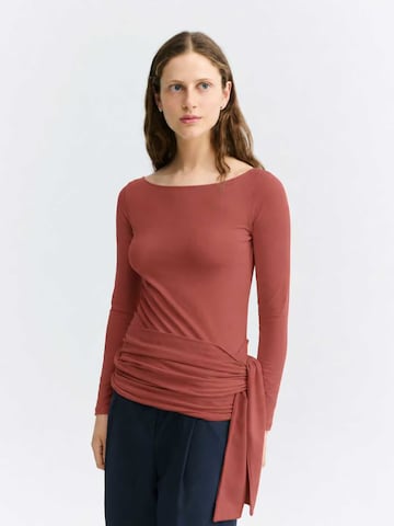 Thinking MU Shirt 'Giulia' in Rot: Vorderseite