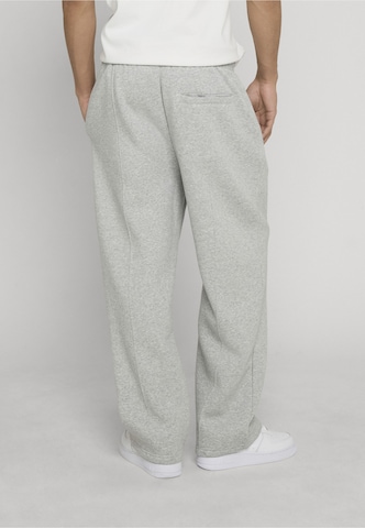 Urban Classics Regular Pants in Grey
