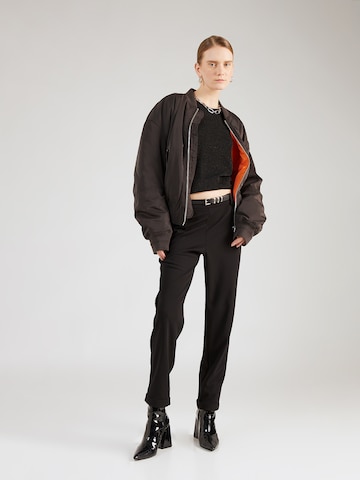VERO MODA Regular Pants 'Sara' in Black
