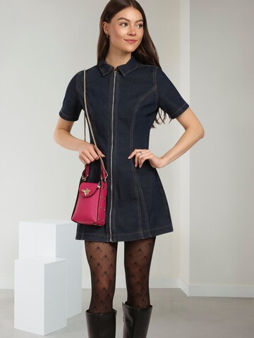 Florence Schoudertas in Roze