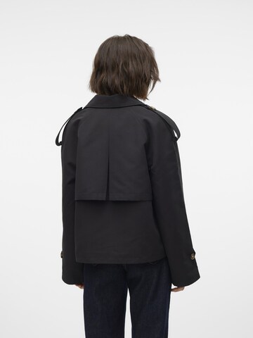 Cappotto di mezza stagione 'CHLOE' di VERO MODA in nero