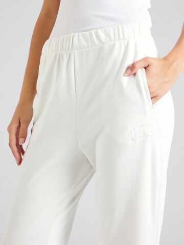 Effilé Pantalon GAP en blanc