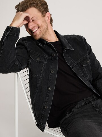 CROSS JEANS Jacke 'A 315' in Schwarz