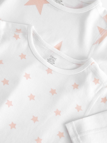 Pijamale de la Next pe alb