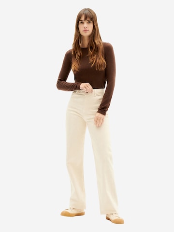 Thinking MU Shirt 'BRISA' in Bruin
