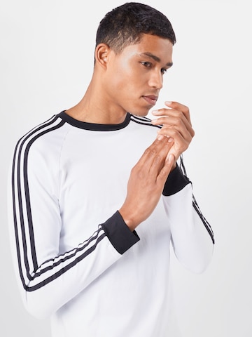 ADIDAS ORIGINALS - Camisa 'Adicolor Classics 3-Stripes Te' em branco