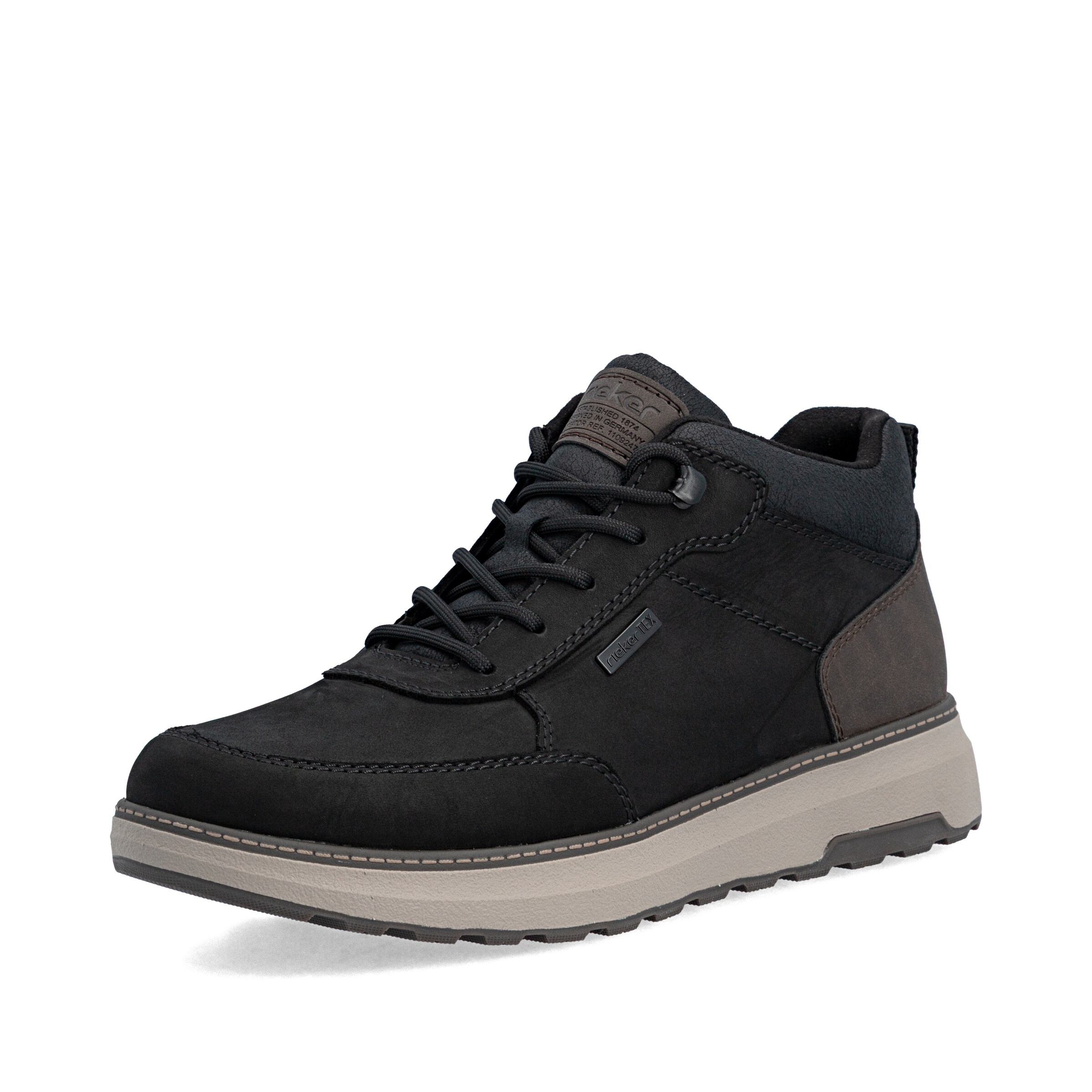 Chaussure à lacets Rieker en noir : devant