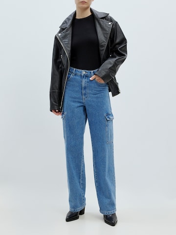 EDITED Wide leg Cargo Jeans 'Nalu' in Blue