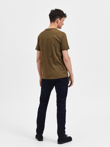 T-Shirt 'Lyon' SELECTED en vert