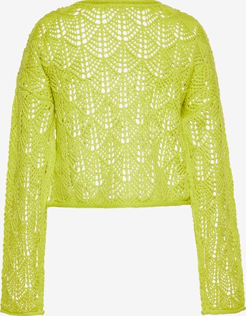 swirly Sweater in Green