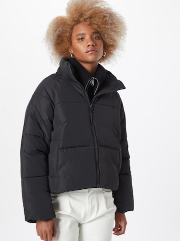 Veste mi-saison Monki en noir : devant