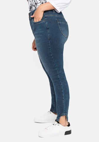 SHEEGO Skinny Jeans in Blau