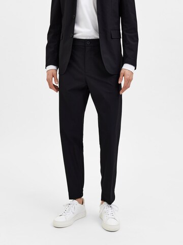 SELECTED HOMME Slim fit Trousers with creases 'Cyle' in Black: front