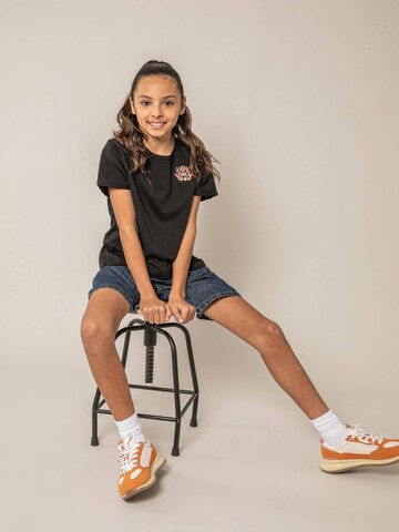 T-Shirt 'Luzia' Deeluxe en noir