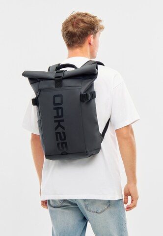 OAK25 Rugzak 'Luminite Rolltop' in Zwart | ABOUT YOU