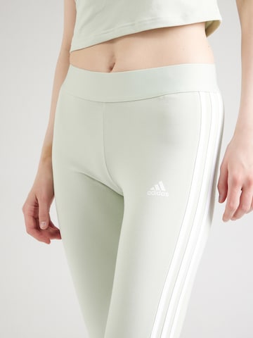 ADIDAS SPORTSWEAR - Skinny Pantalón deportivo 'Essential' en verde