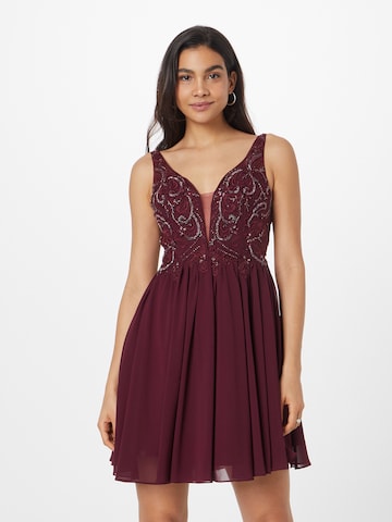 Laona Cocktail Dress in Red: front